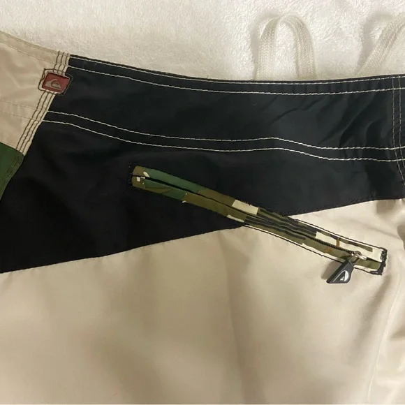 Quicksilver Board Shorts Vintage - Picture 6 of 10
